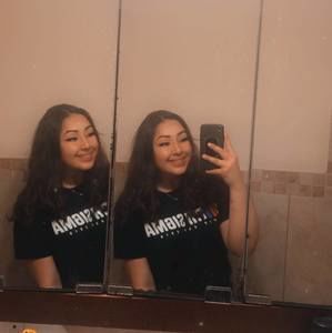 Meet your Posher, Xiomara